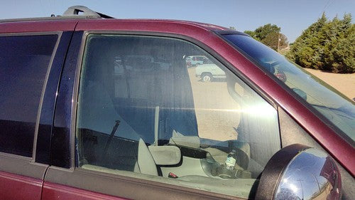 1997-2002 Ford Expedition Passenger Right Front Side Window Door Glass Oem