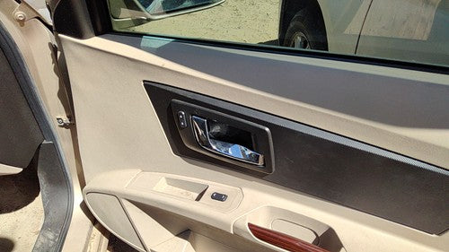 03-05 Cts Passenger Right Front Door Trim Panel With Switches Neutral 702