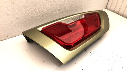 10-13 Kia Soul Passenger Right Tail Light Brake Lamp Oem Rear With Trim Alien I7