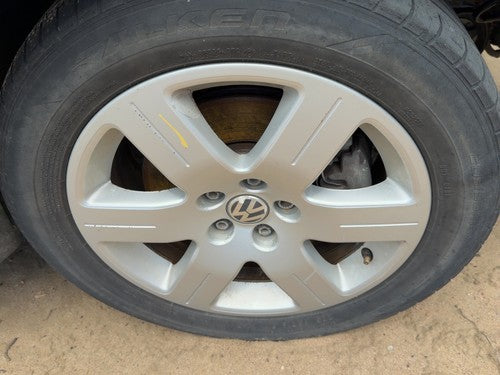 06-09 Beetle Convertible 16" Aluminum Wheel Factory 6 Spoke Rim 16X6-1/2 Painted