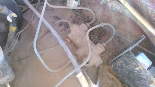 1986 Isuzu Pup Pickup Brake Proportioning Valve Oem