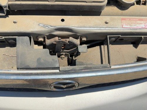 1999-2000 Mazda Protege Dx Hood Latch Assembly With Bracket Oem Bj0J53100F