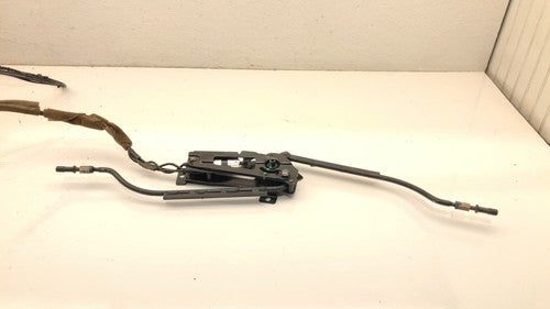 06-09 G6 Convertible Front And Side Latch With Hydrualic Lines And Cylinder