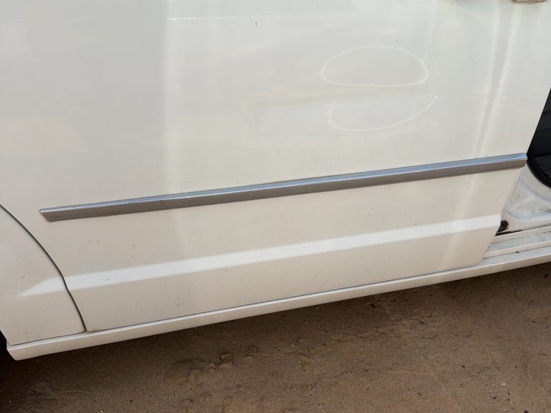 2010 Chrysler Town & Country Rear Door Moulding RH