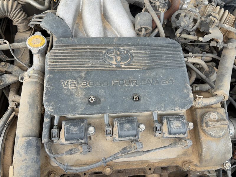 1996-2003 Toyota Camry Engine Cover