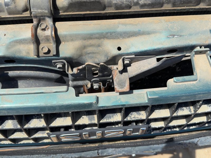 1990-1997 Isuzu Rodeo Radiator Support