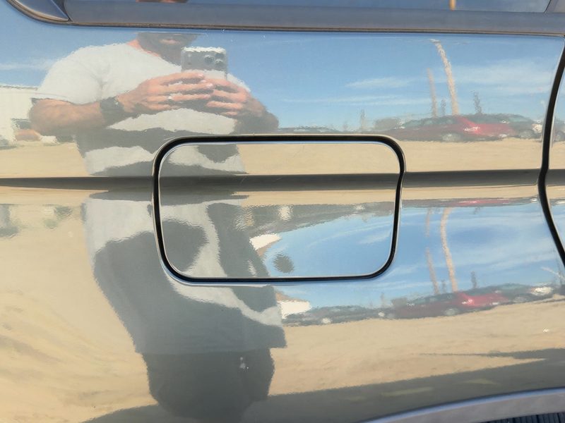 2000-2006 BMW X5 Fuel Tank Door