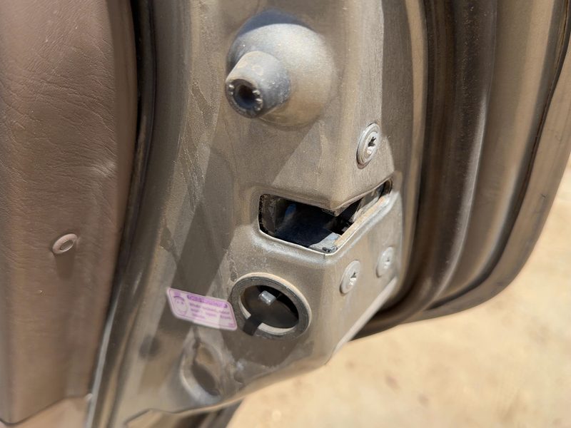 1997-2001 Toyota Camry Rear Door Latch RH