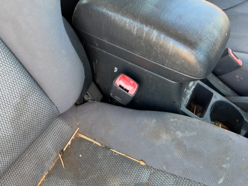 2005-2008 Toyota Matrix Front Seat Belt RH