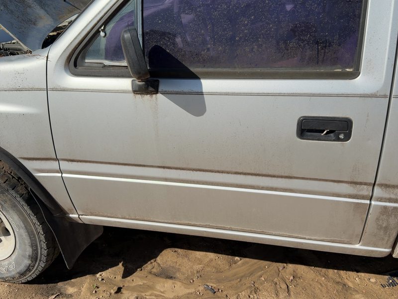 1988-1993 Isuzu Pickup Front Door LH