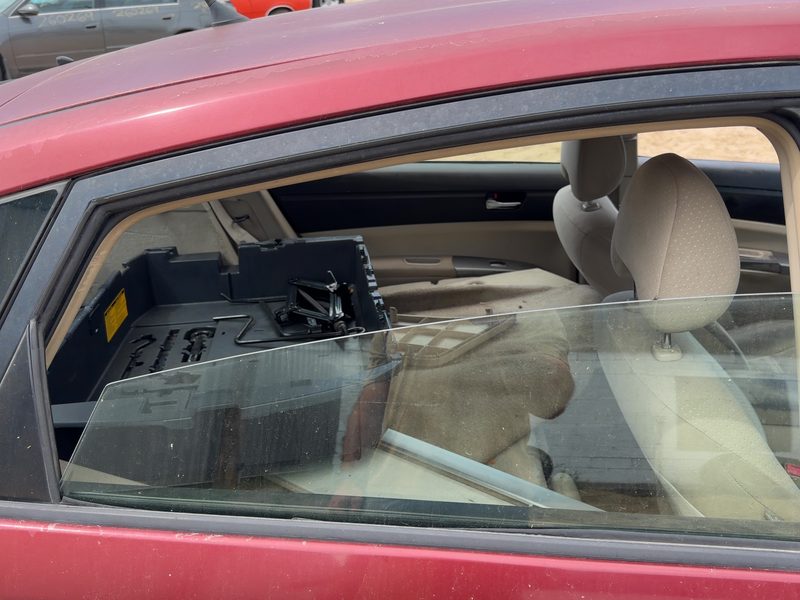 2004-2009 Toyota Prius Rear Door Glass/Window RH
