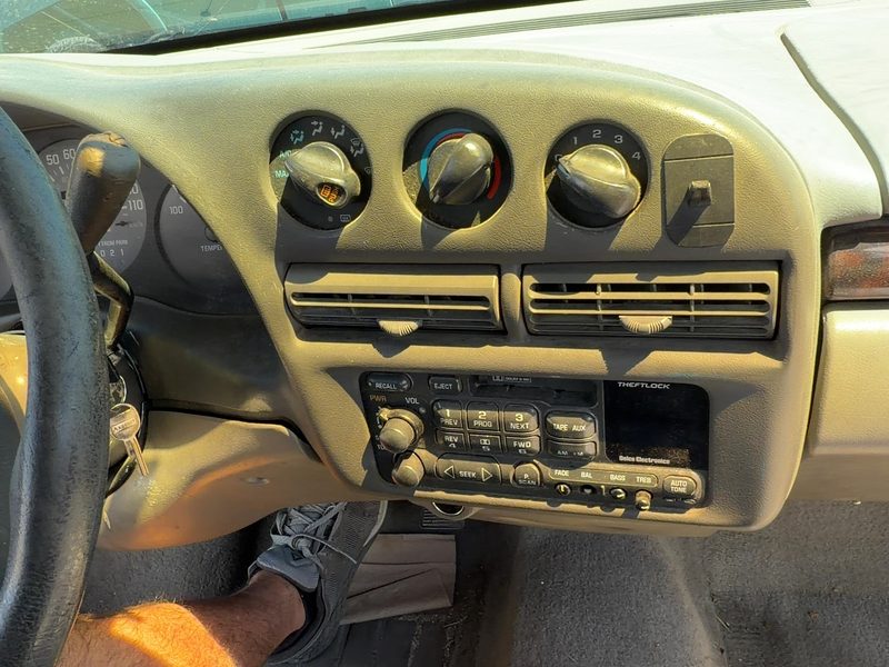 1995-2001 Lumina (also See Lumvan) Dash Panel