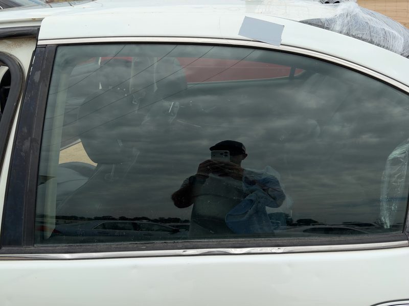 2000-2004 Infiniti I30 Rear Door Glass/Window LH
