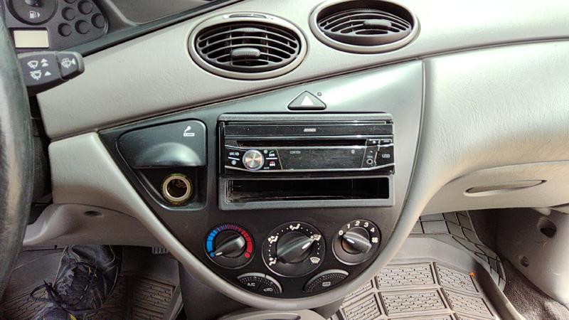 2000-2004 Ford Focus Not RS Dash Panel