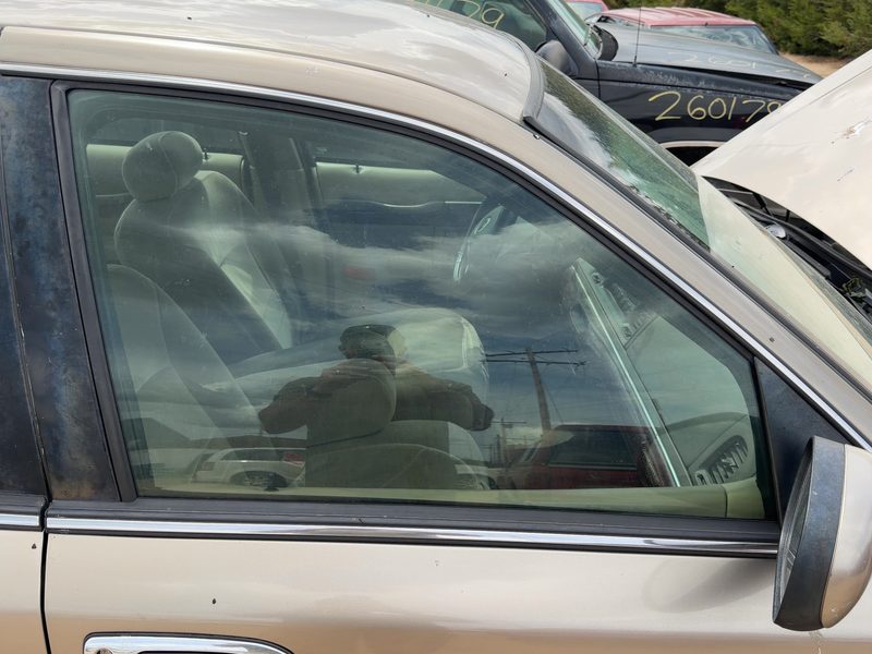 1992-2002 Mercury Grand Marquis (79 & Up) Front Door Glass/Window RH