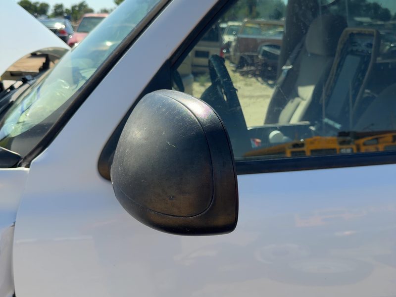 2003-2007 Chevrolet 2500 Silverado Pickup Door Mirror LH