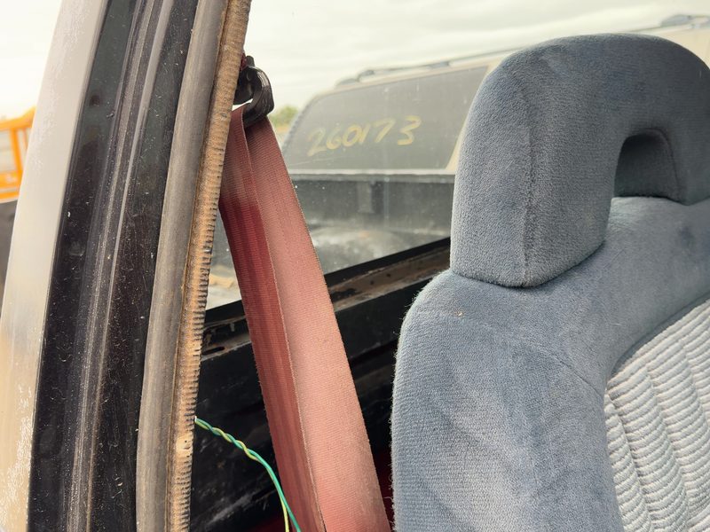 1993 Chevrolet Pickup 1500 Series Front Seat Belt RH