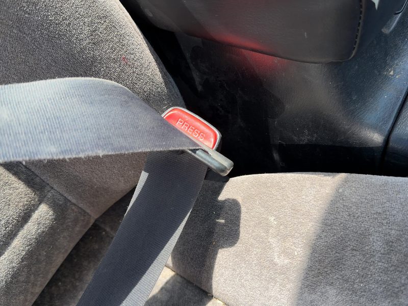 1998 Nissan Maxima Front Seat Belt RH