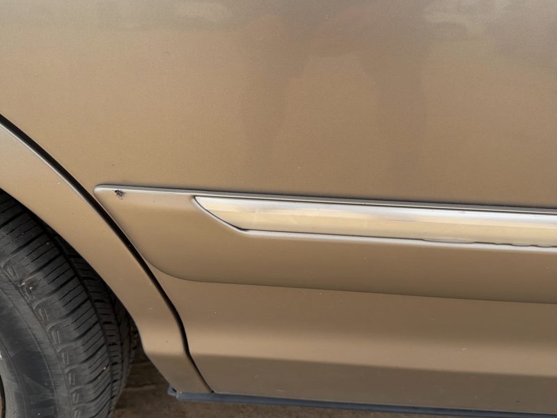 1998-2005 Mercury Grand Marquis (79 & Up) Rear Door Moulding RH