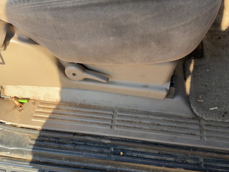 2003 Chevy/gmc Suburban 1500 Series Seat Track RH