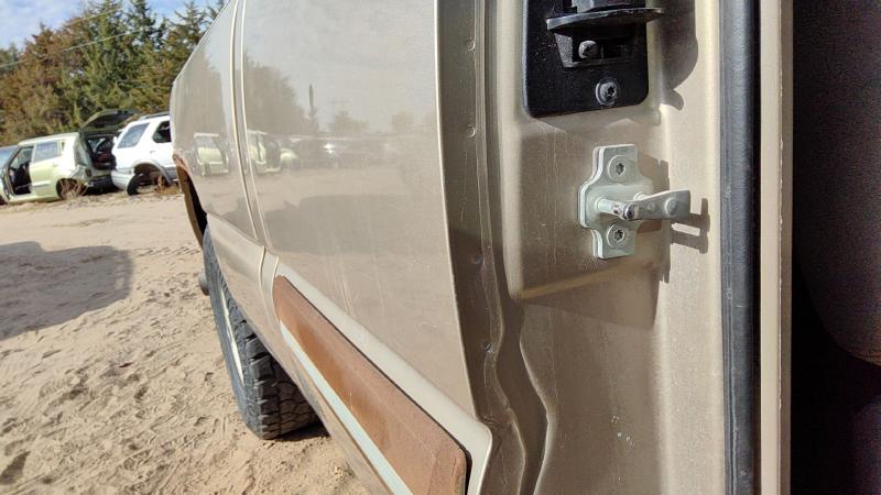 1999-2007 Chevrolet 1500 Silverado Pickup Rear Door RH