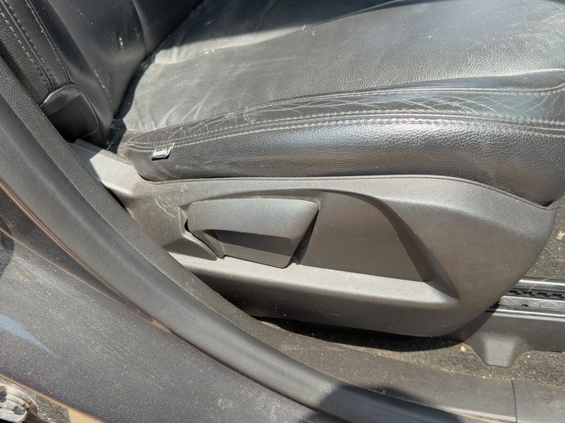 2014 Chevrolet Equinox Seat Track RH
