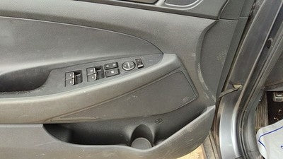 16-18 Hyundai Tucson Driver Left Front Inside Door Trim Panel Only Oem Black Try