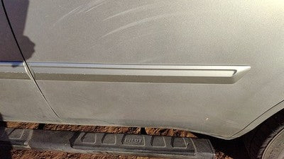 2009 Honda Pilot Driver Left Rear Moulding From Door Back Trim Strip Silver Si
