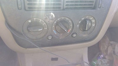 02-06 Ford Explorer Temperature Control Module In Dash Heater Ac Head Unit Bezel