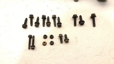 2006-2010 Dodge Charger Engine Oil Pan With Good Drain Plug Oem With Bolts 2.7L