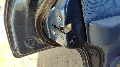 1995 Nissan Pathfinder Driver Left Rear Door Latch With Rods/Cables Oem Back