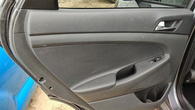16-18 Hyundai Tucson Driver Left Rear Inside Door Trim Panel Only Back Black Try