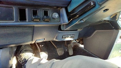 1985-1986 Toyota Camry Lower Dash Under Column Knee Bolster Trim Panel Oem Blue