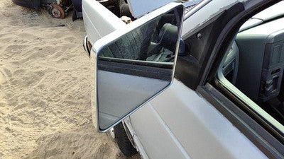 1982-1993 Chevy S10 Pickup Driver Left Side Mirror Door Mounted Oem 15642573