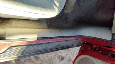 2007 Chevy Cobalt Passenger Right Lower Sill Step Moulding Trim Panel 14C Gray