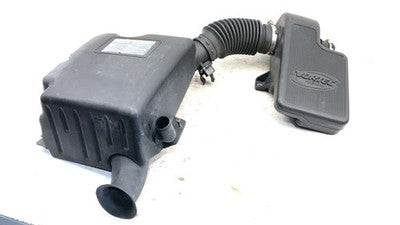 05-07 Envoy Complete Air Intake Cleaner Filter Box Housing With Tube Oem 4.2L