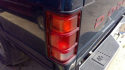 1987-1996 Dodge Dakota Driver Left Tail Light Oem Brake Lamp Rear 55076438