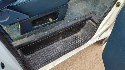 1993 Gmc Safari Passenger Right Front Lower Sill Step Moulding Trim Panel Oem