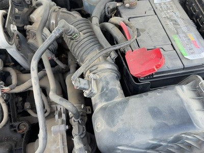 05-07 Fivehundred Air Intake Cleaner Filter Box Housing With Tube 3.0L Dohc