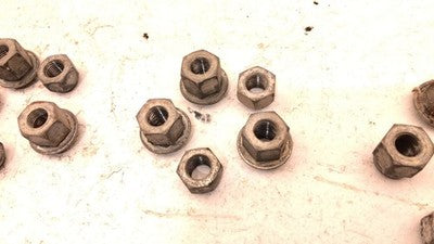 1984 Cadillac Deville 19 Lug Nut Set For Hubcap Retainer Bracket Oem