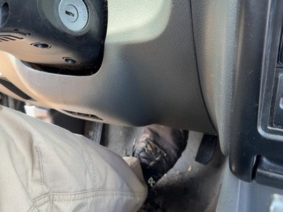 1998-2002 Isuzu Rodeo Lower Dash Under Column Knee Bolster Trim Panel Oem