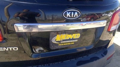 2011 Kia Sorento License Plate Trim Surround Panel Oem Tail Trunk Finish