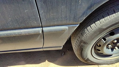 97-99 Toyota Camry Passenger Right Moulding From Fender Oem Trim Strip Blue 8L3