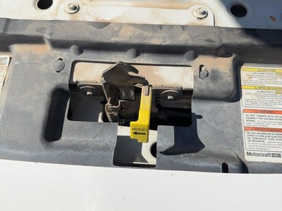 1990-1994 Lincoln Town Car Hood Latch Assembly With Bracket Oem F4Vy16138A