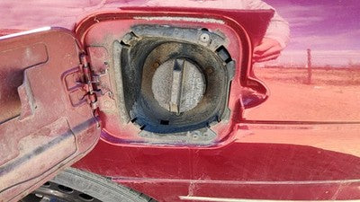 1995-1996 Chevy Lumina Fuel Filler Neck Assembly With Gas Cap Oem 10216311