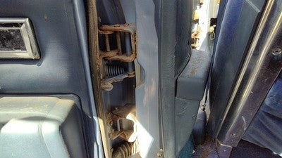 1980-1984 Deville Sedan Lh Driver Left Rear Door Hinge Pair Set Oem 01714402