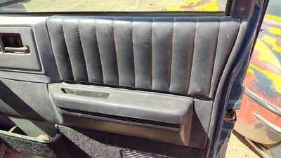 1994 Chevy S10 Blazer Passenger Right Front Door Trim Panel With Switches Black
