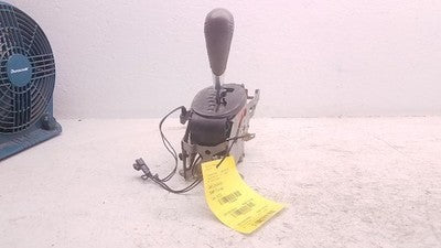 2001-2003 Oldsmobile Aurora Floor Shifter Assembly With Knob Used Automatic Tran