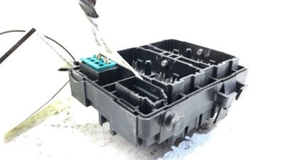 2011 Gmc Sierra 07-13 Cabin Fuse Box Relay Junction Panel Oem 20813086