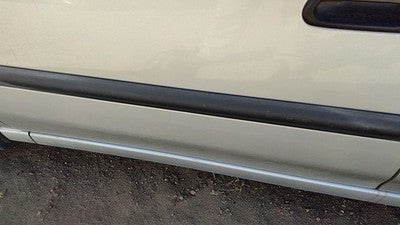 2000-2004 Subaru Legacy Driver Left Front Moulding From Door Oem Trim Strip